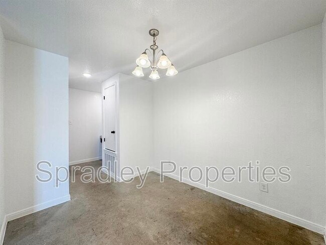 Foto del edificio - 9111 Winding Ct