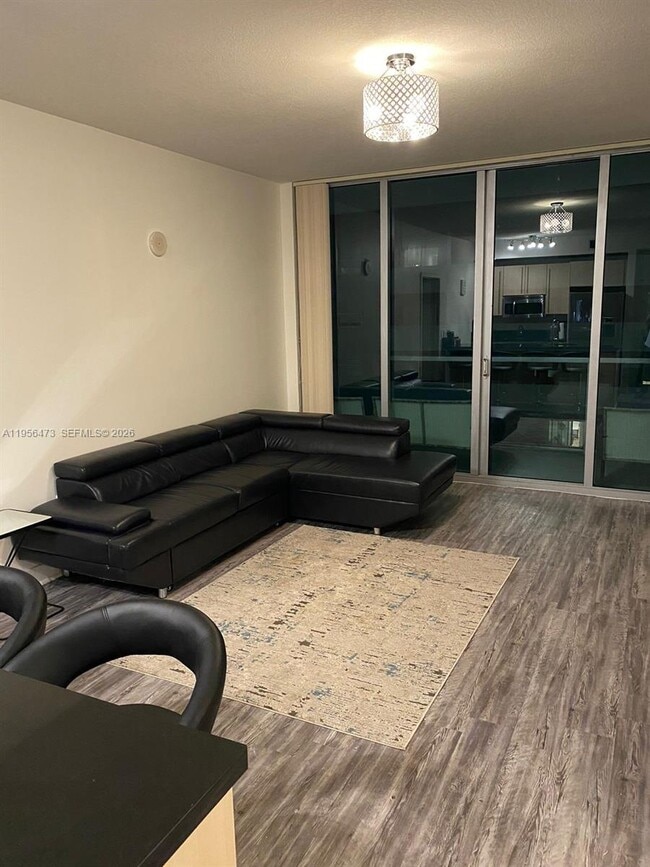 Foto del edificio - 1111 SW 1st Ave