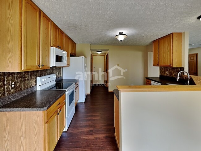 Building Photo - 2155 Ripple Rd