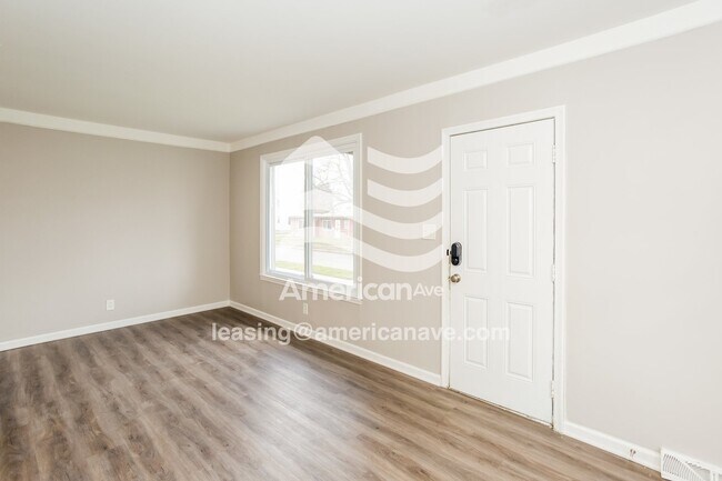 Foto del edificio - 8244 Cadillac Ave