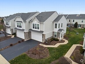 Building Photo - 650 Hawley Dr