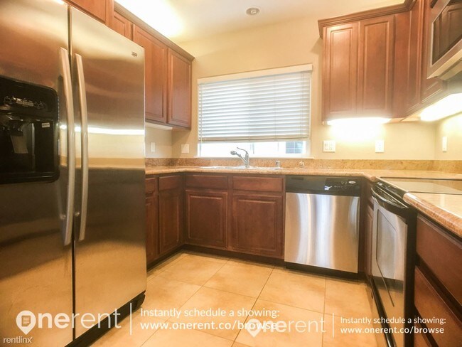 Foto del edificio - 4963 Dent Ave