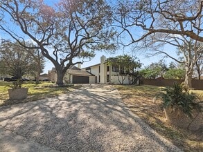 Building Photo - 190 Dawns Edge