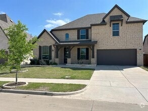 Building Photo - 2904 Middleton Dr