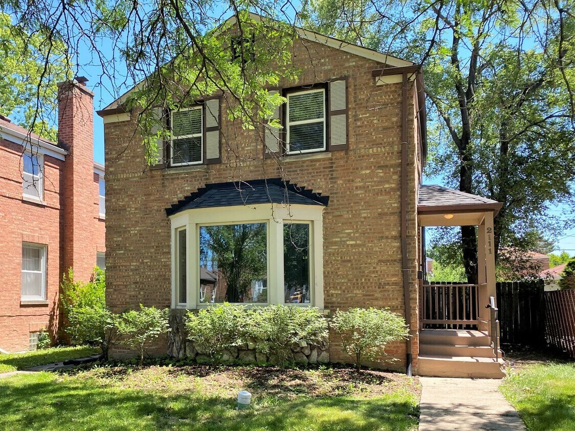 2111 S 24th Ave House Rental in Broadview, IL