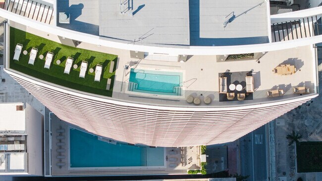 Foto del edificio - 225 N Miami Ave