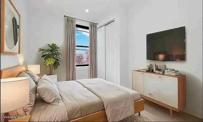 Building Photo - 165 First Avenue