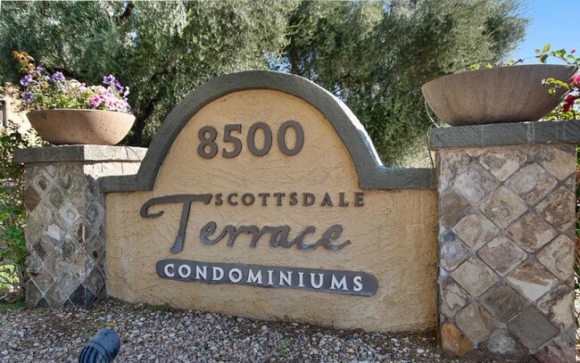 Foto del edificio - 2 Bedroom Condo in the Scottsdale Terrace ...