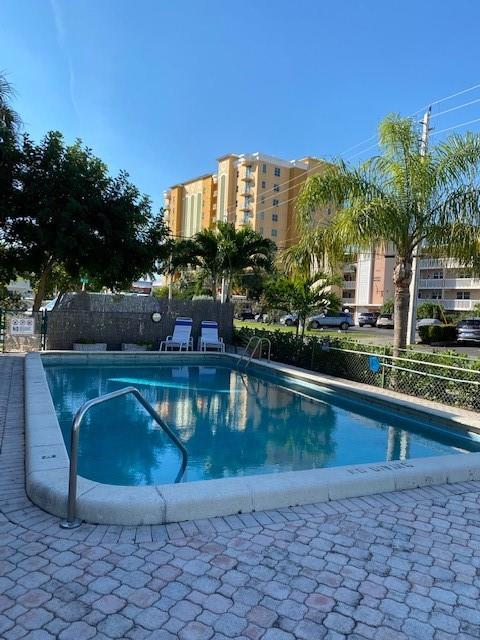 Foto del edificio - 3200 NE 10th St