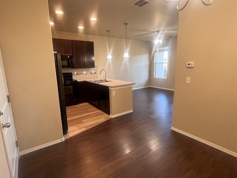 Foto principal - 8183 Confluence Point