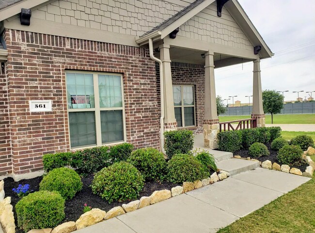 Foto del edificio - 561 Butterfly Blvd