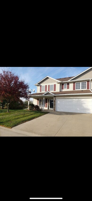 Primary Photo - 2900 SE Glenstone Dr