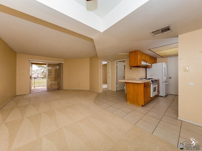 Building Photo - 10688 S Camino Del Sol