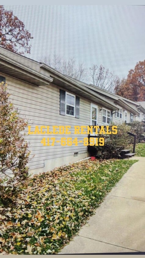 Primary Photo - 2 Bed 1 Bath Apartment
