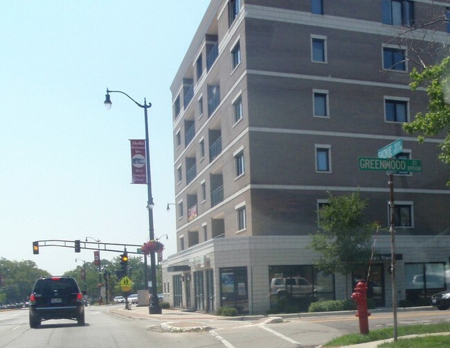 Primary Photo - Skokie Gardens Condominiums