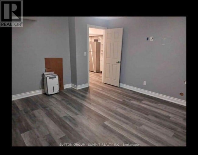 Building Photo - 4932 Aurora Rd