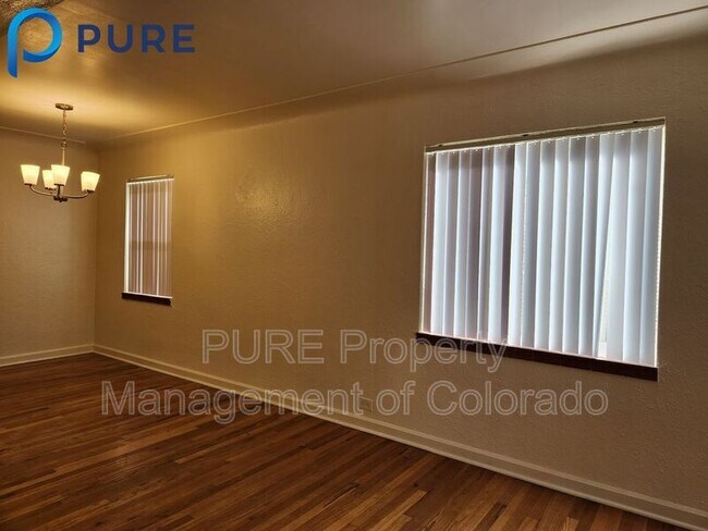 Building Photo - 776 Forest St