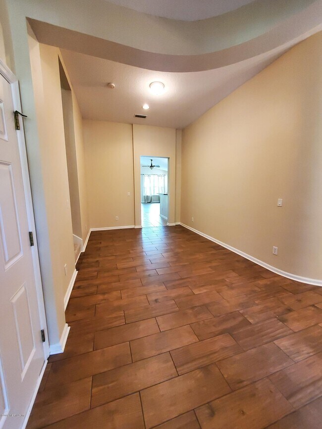 Foto del edificio - 3109 E Banister Rd