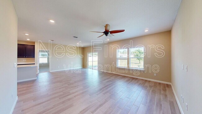 Foto del edificio - 10169 Powell Creek Ct