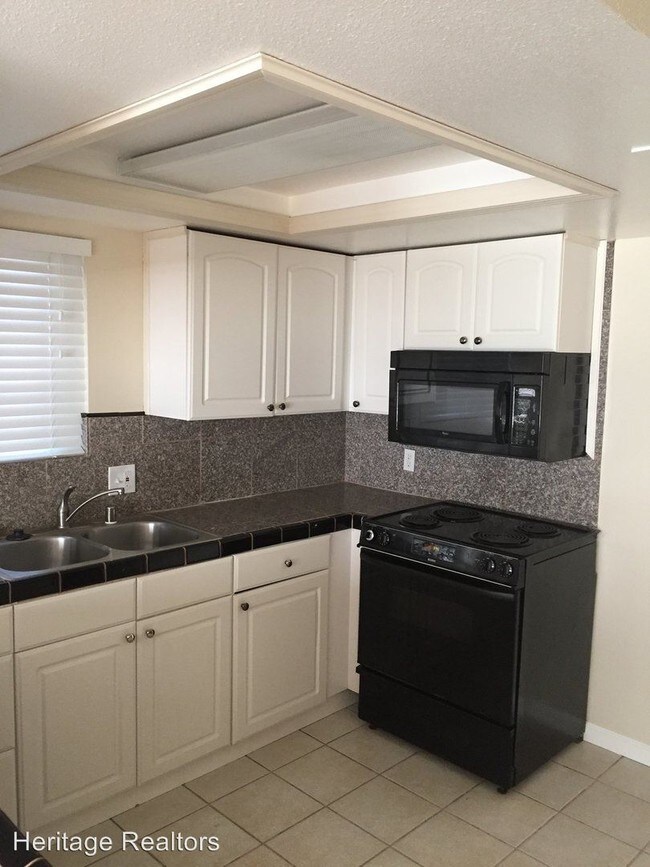 Foto del edificio - 1189 Cherry Ln