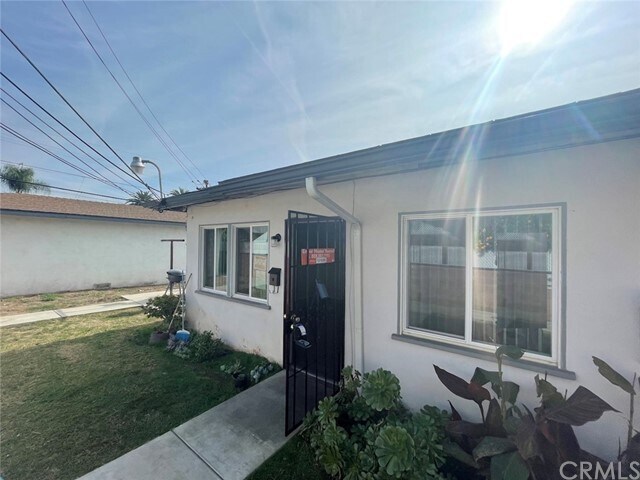 Primary Photo - 840 N Angeleno Ave