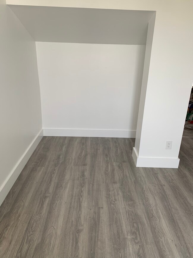 Building Photo - 116 Terra Vista Ave