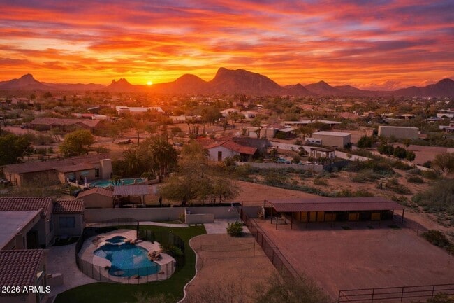 Building Photo - 12198 E Doubletree Ranch Rd