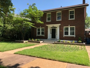 Building Photo - 6634 Pershing Ave