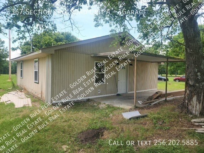 Foto del edificio - 1367 Section Line Rd