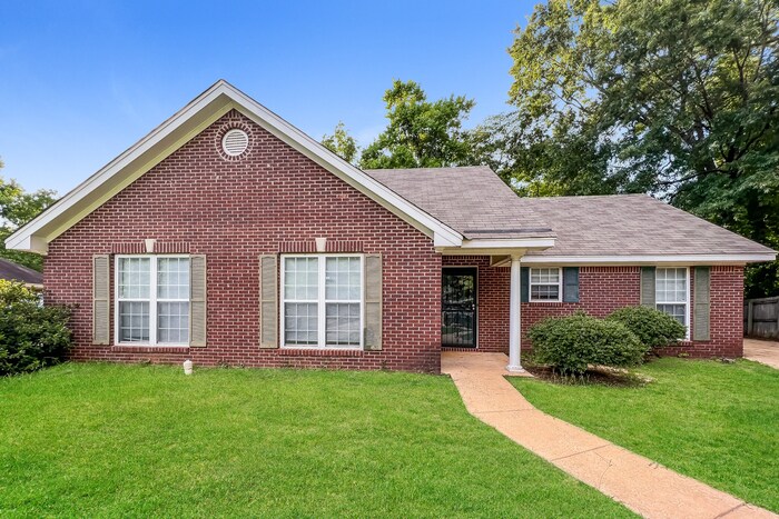 Primary Photo - Charming 3 Bedroom Brick Home in Montgomery!