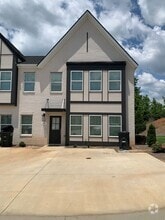Building Photo - Great Location on this 2BR Condo at The Mill