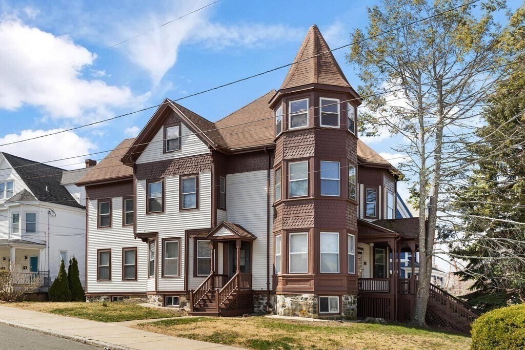 Primary Photo - 42 Greenleaf St