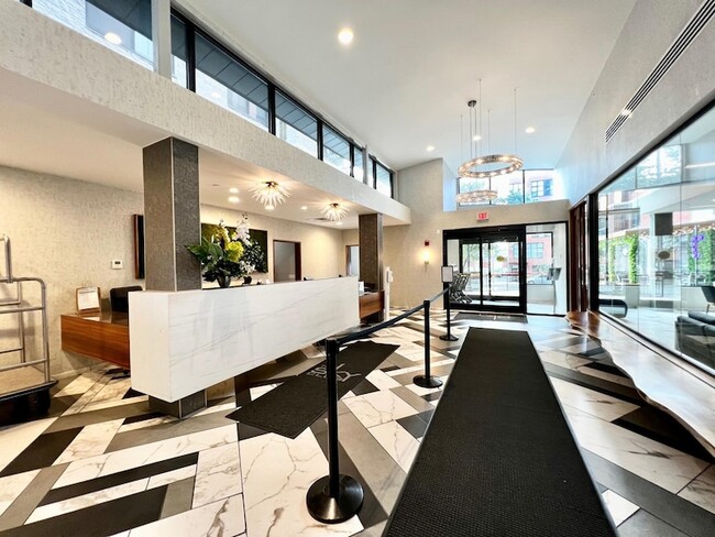 Building Photo - 700 1st St