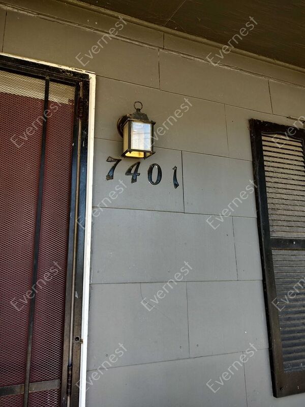 Foto del edificio - 7401 E 49th St