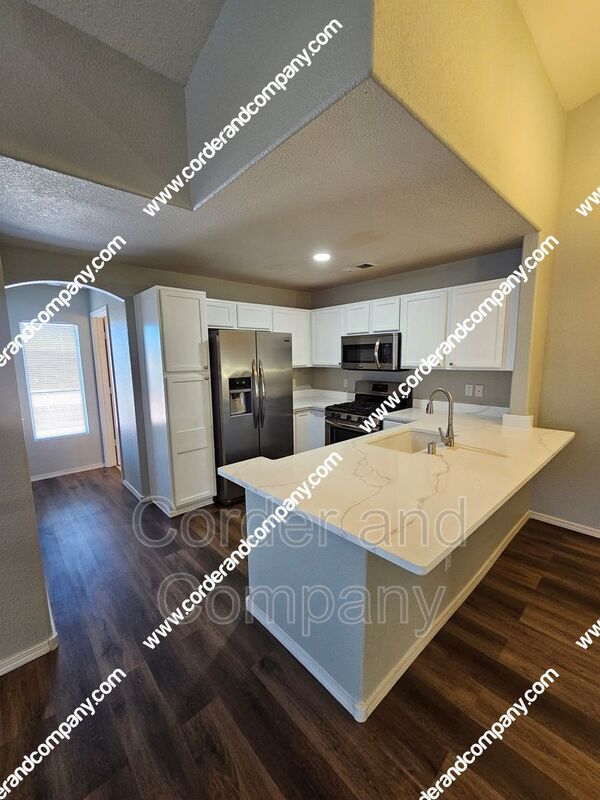 Primary Photo - 6501 San Antonio Dr NE