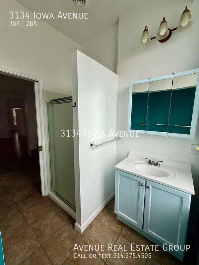 Foto del edificio - 3134 Iowa Ave