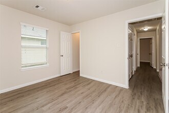 Building Photo - 5627 Plantation Forest Dr