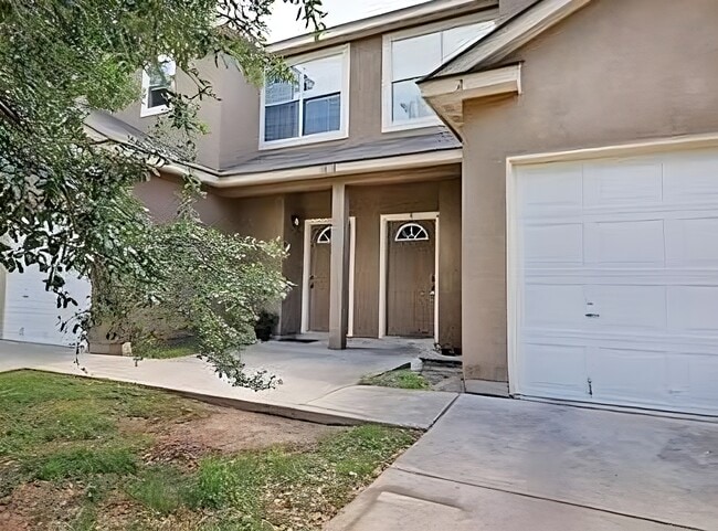 Building Photo - 7818 Kingsbury Wood