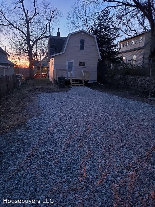 Building Photo - 3 br, 2 bath House - 3137 8th St