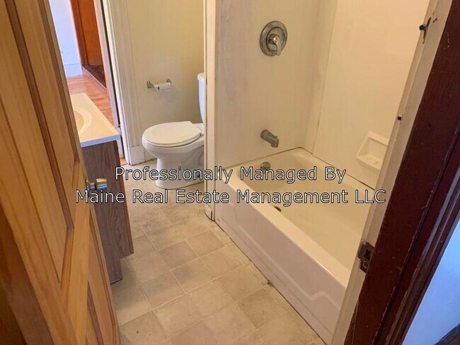 Foto del edificio - 591 Main St