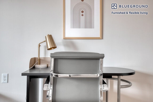 Building Photo - 270 Babcock St