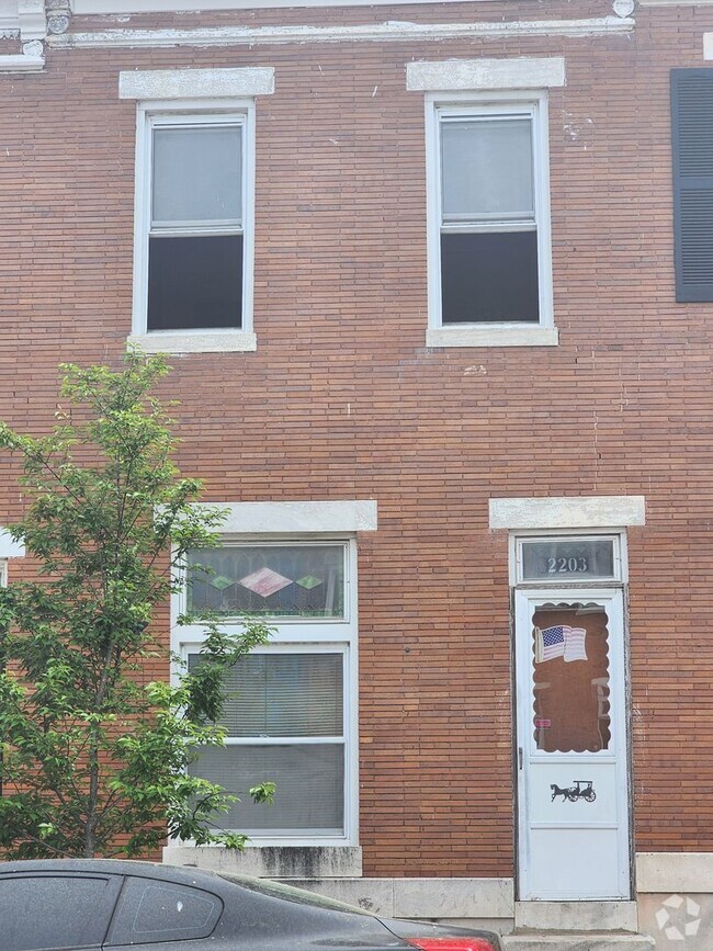 Building Photo - 1519 E 28th St