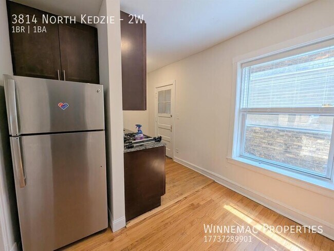 Foto del edificio - 3814 North Kedzie-2W