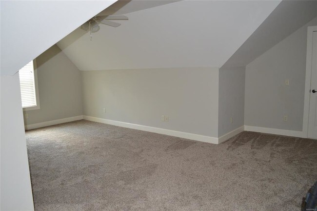 Building Photo - 3639 Oak Ridge Ln