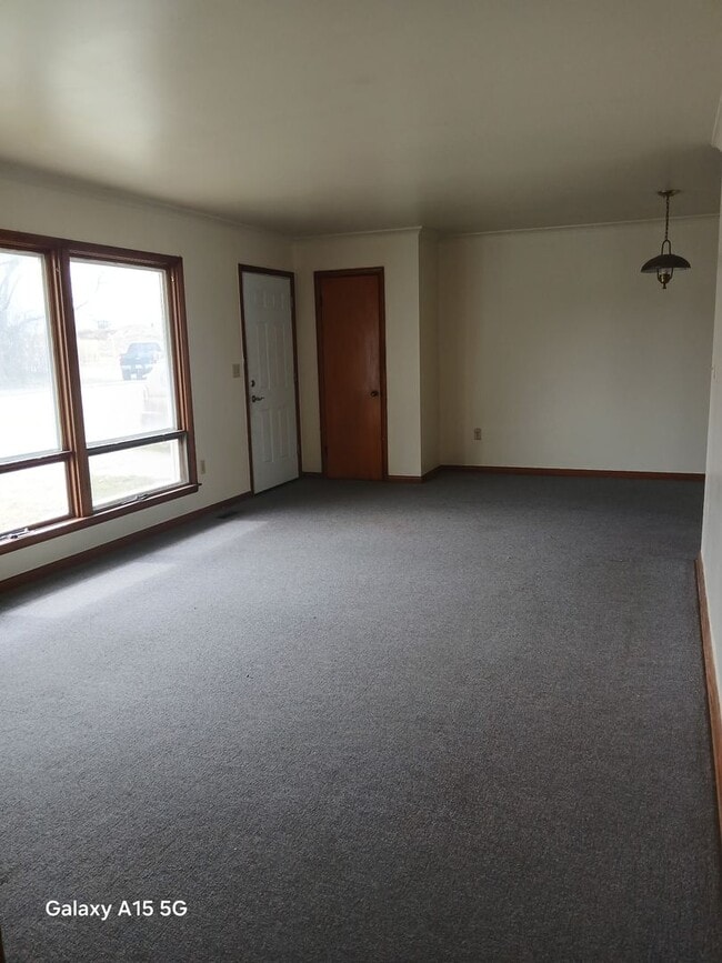 Foto del edificio - A charming 3 Bed 1 1/2 Bath House