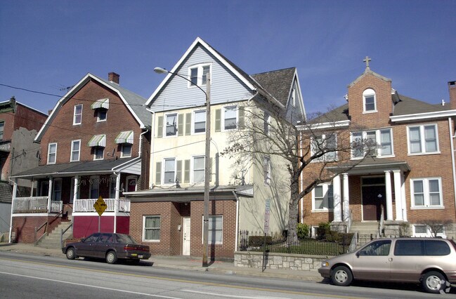 211 W Lincoln Hwy, Coatesville, PA 19320 - 211 W Lincoln Hwy