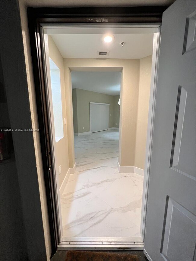Foto del edificio - 11503 NW 89th St