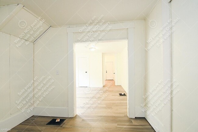 Building Photo - 1 br, 1 bath House - 226 N Belleview Pl C C