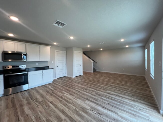 Building Photo - Spacious 3-Bedroom Home with Loft & Huge B...