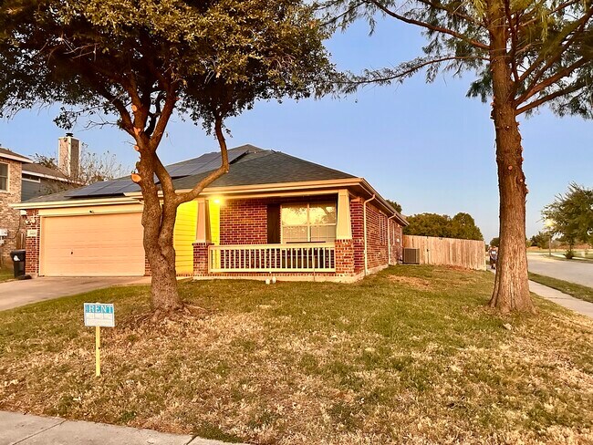 Building Photo - 3420 Crisoforo Dr